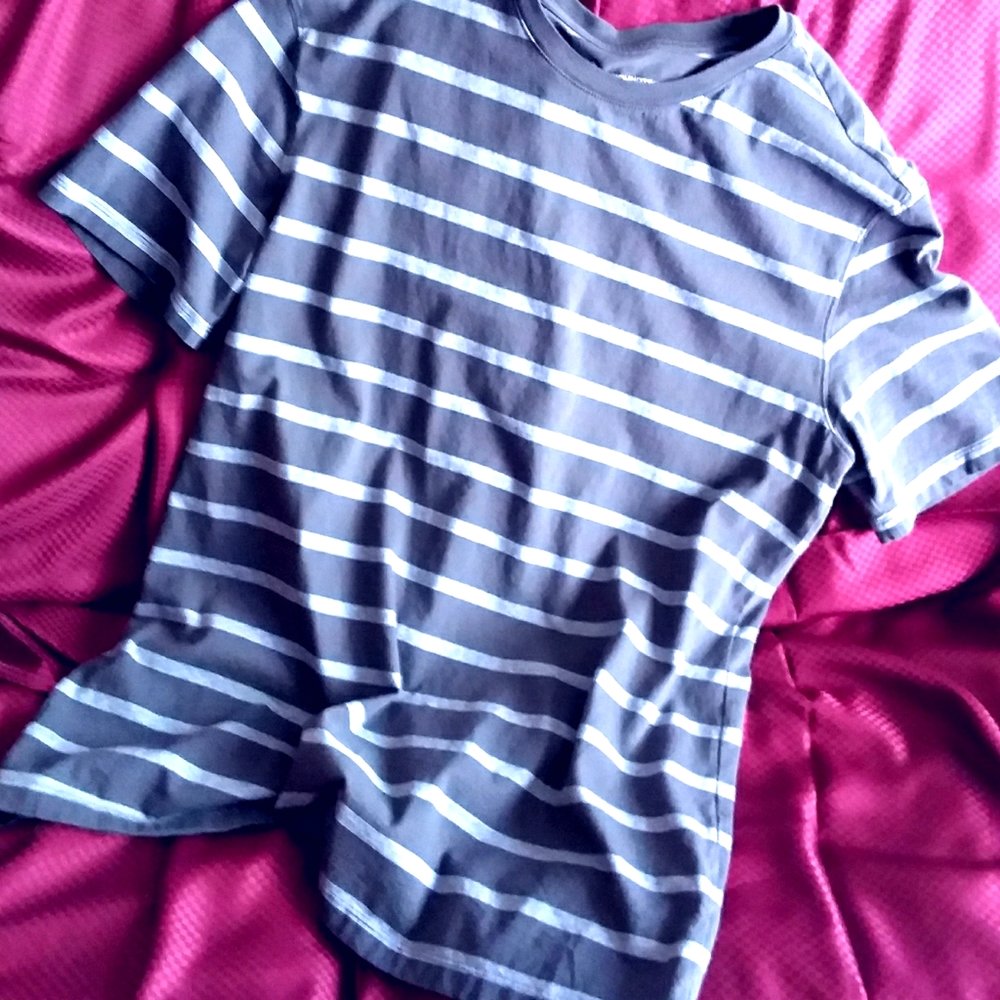 Men's special shirt.